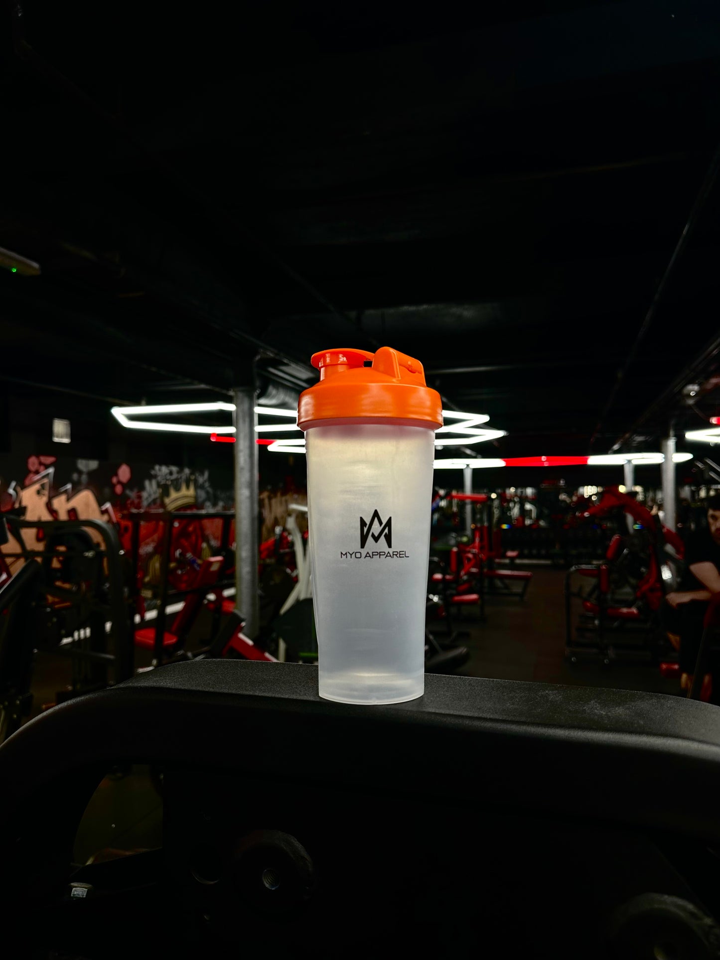 VividMix 750 - Clear/ Orange Shaker Bottle